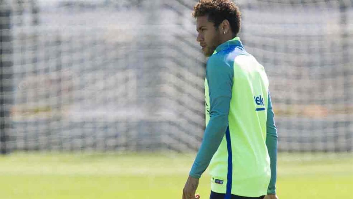 Neymar se recupera de una forma especial