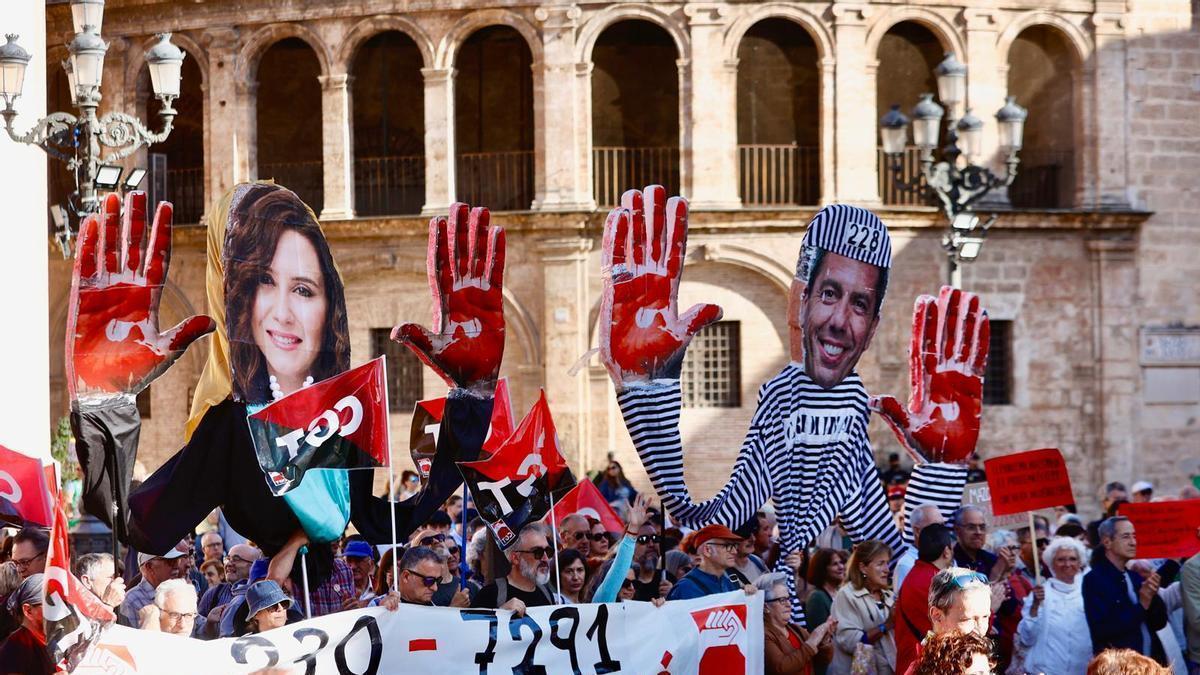 València se moviliza contra la gestión de la dana con el apoyo de colectivos de toda España