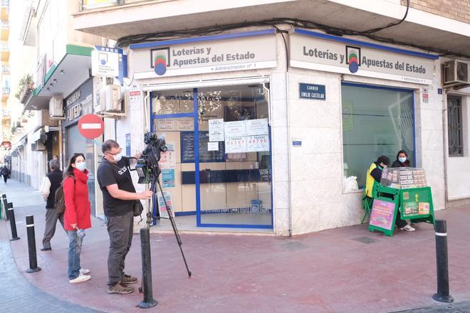 El primer quinto premio de la Lotería de Navidad deja más de 3,5 millones de euros en Novelda