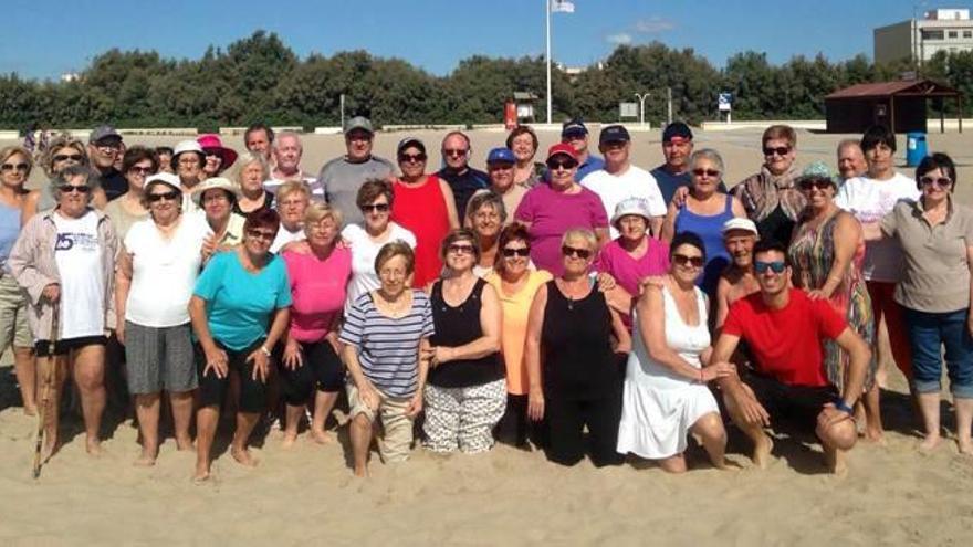 Gimnasia en la playa del Saler