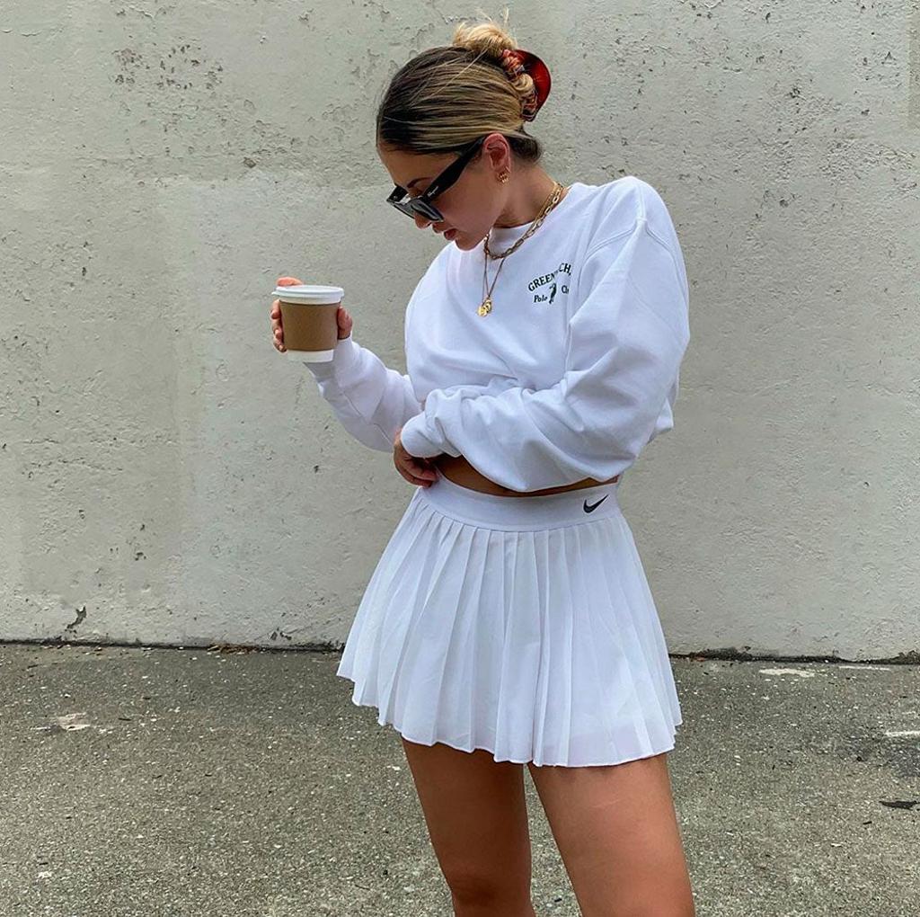 Chica con look de tenista