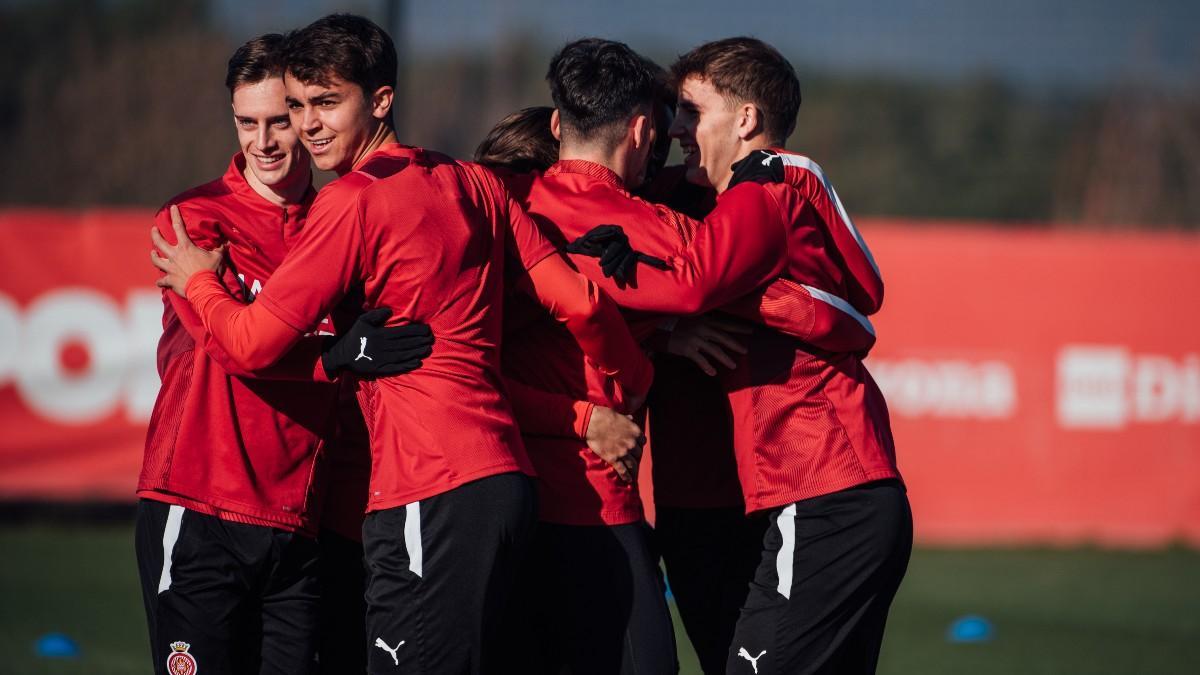 Los jugadores del Girona preparando el partido ante el Rayo