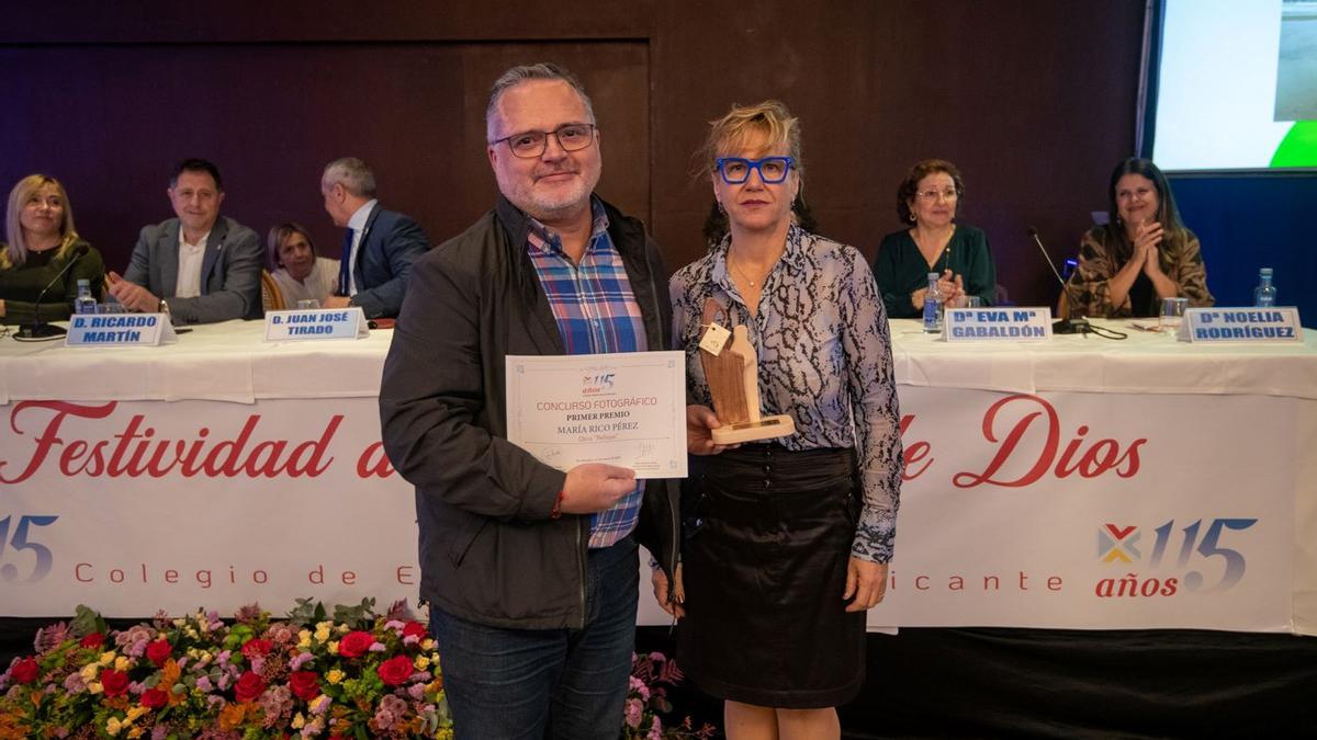 Entrega de premios del concurso de fotografía en el 115 aniversario del Colegio de Enfermería de Alicante