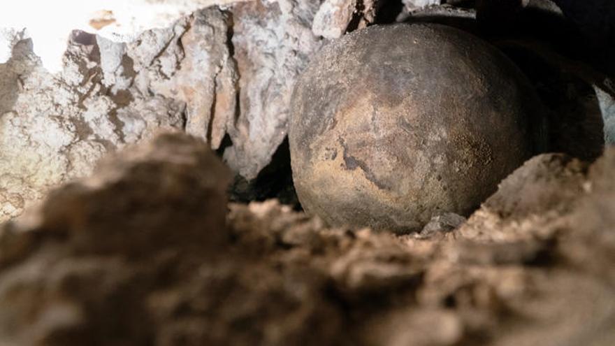 Imagen de la vasija encontrada en la Cueva de Nerja.