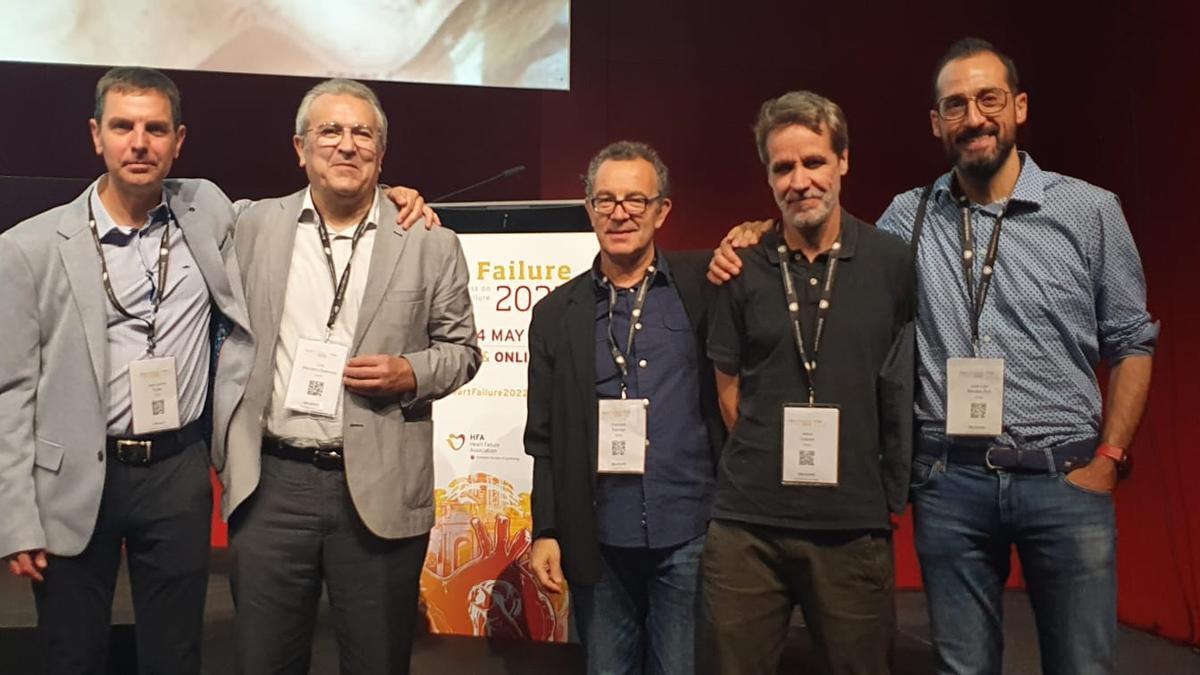 Joan Carles Trullàs, a l'esquerra, amb metges internistes que han participat en l'estudi.