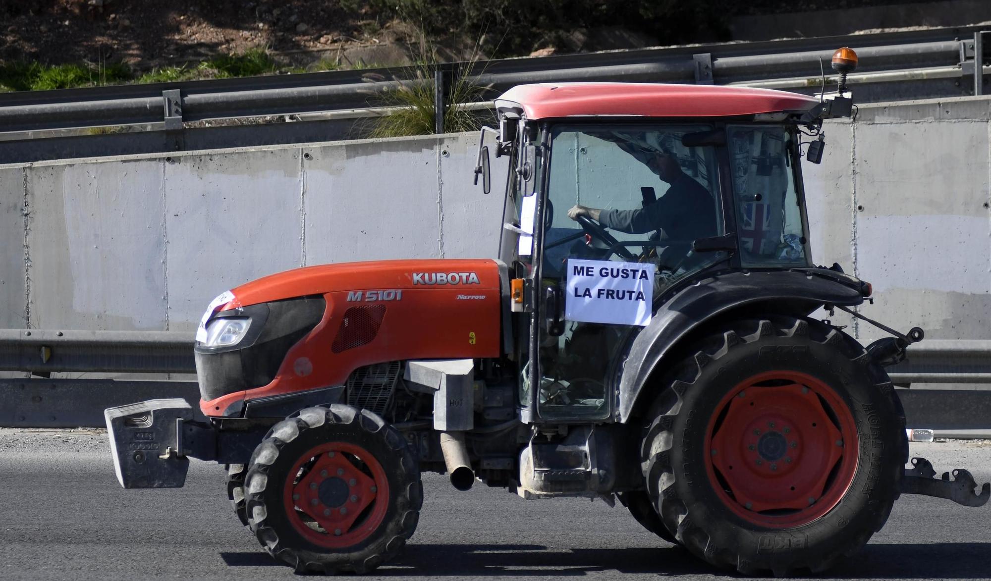 FOTOS: Las protestas de los agricultores murcianos el 21F, en imágenes