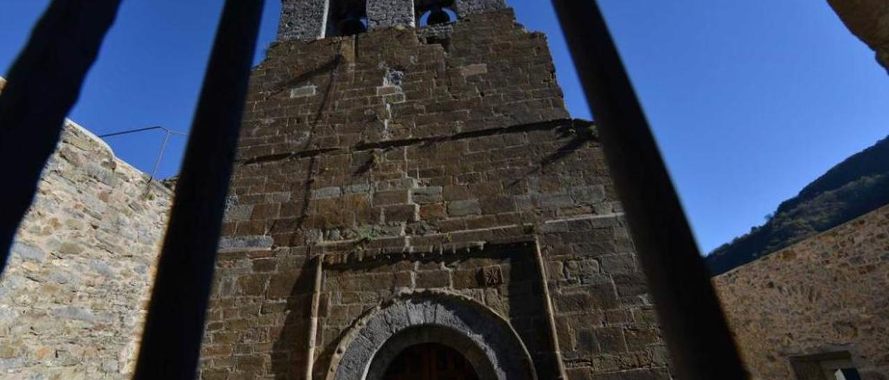 La iglesia de San Juan de Riomera, en Santibáñez de la Fuente.