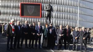 Escultura Iribar con motivo 125 aniversario del Athletic de Bilbao