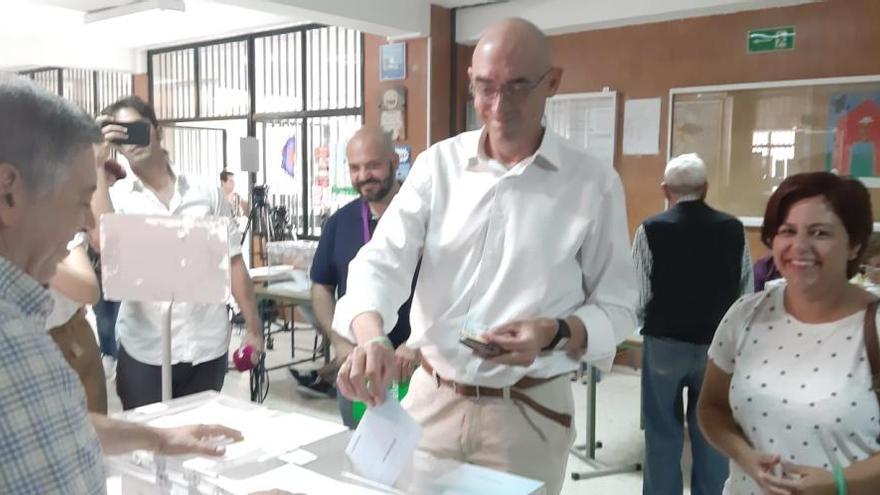 Zorrilla, durante su votación este domingo