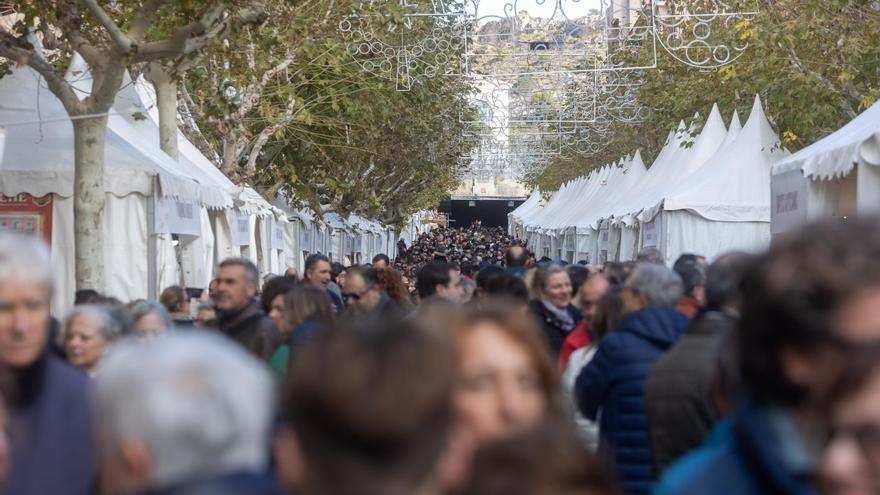 La Feria de Navidad más dulce, se convierte en un éxito de público en su 15ª edición en Jijona