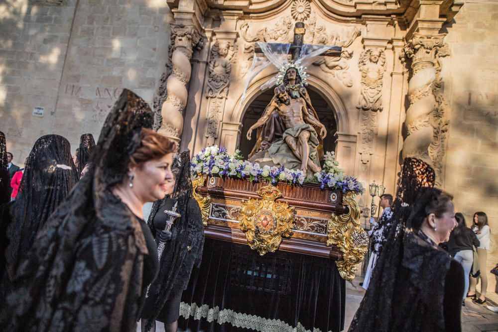 Procesión de las Mantillas de Orihuela