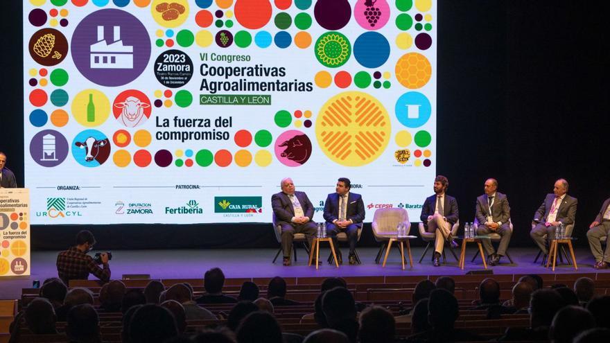 Inauguración del VI Congreso de Cooperativas Agroalimentarias que se ha celebrado en Zamora de la mano de Urcacyl. | Jose Luis Fernández
