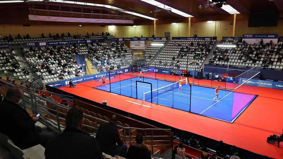 Aspecto del pabellón de As Travesas, escenario del cuadro final del torneo vigués. // ALBA VILLAR