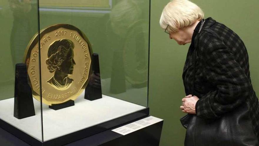 La moneda de oro robada en el museo Bode de Berlín. // Efe