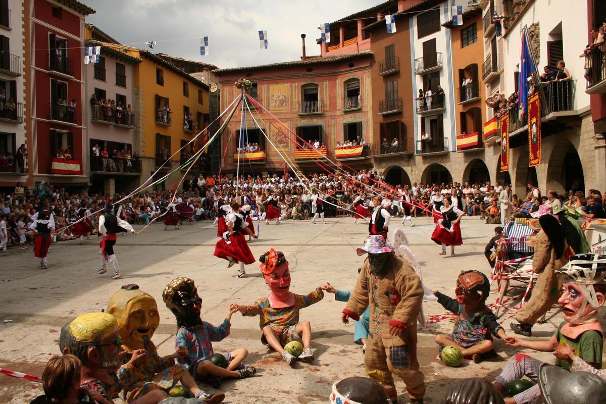 Graus mantiene varias tradiciones durante sus fiestas que atrea a cientos de turistas