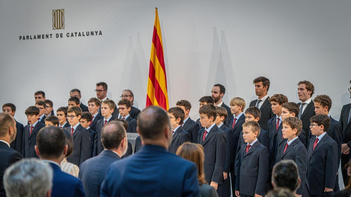 El Parlament de Catalunya entrega la medalla de honor de la institución, en la categoría de oro, al Monasterio de Montserrat.