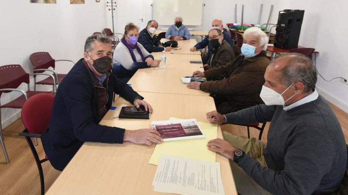 Reunión del Imdeco con los representantes del Consejo de Distrito Poniente Norte.