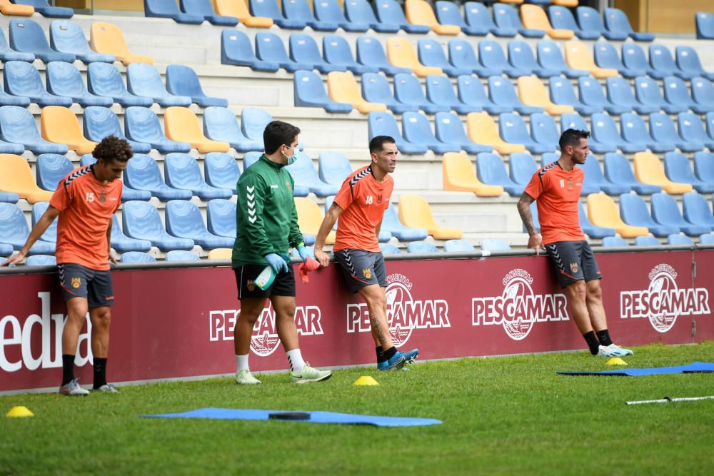 Máxima intensidad y cero contacto en la vuelta al trabajo del Pontevedra CF