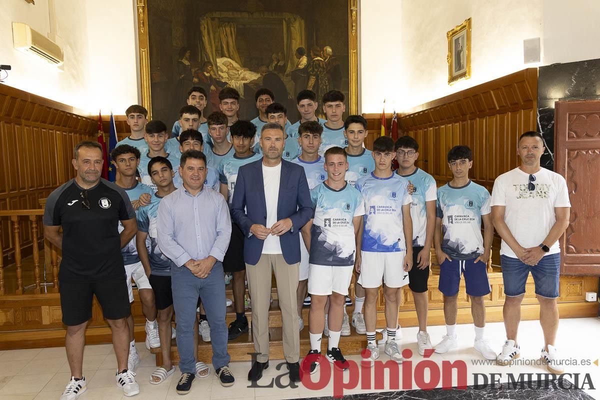 Recepción de los equipos de fútbol de las Escuelas Municipales de Caravaca que han conseguido ascenso