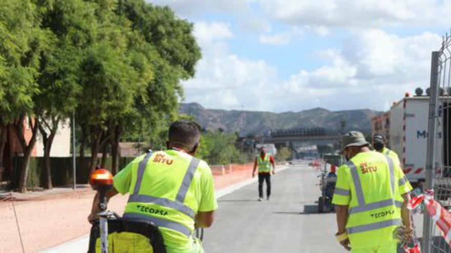 El PP califica de &quot;chapuza&quot; los trabajos en el bulevar de las vías de Ronda Sur