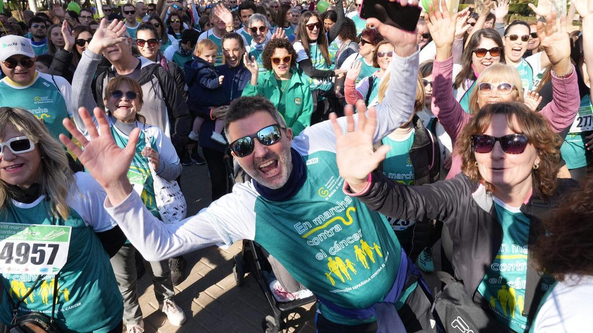 Galería I Búscate en nuestra macrogalería de fotos de la Marcha Contra el Cáncer de Castelló