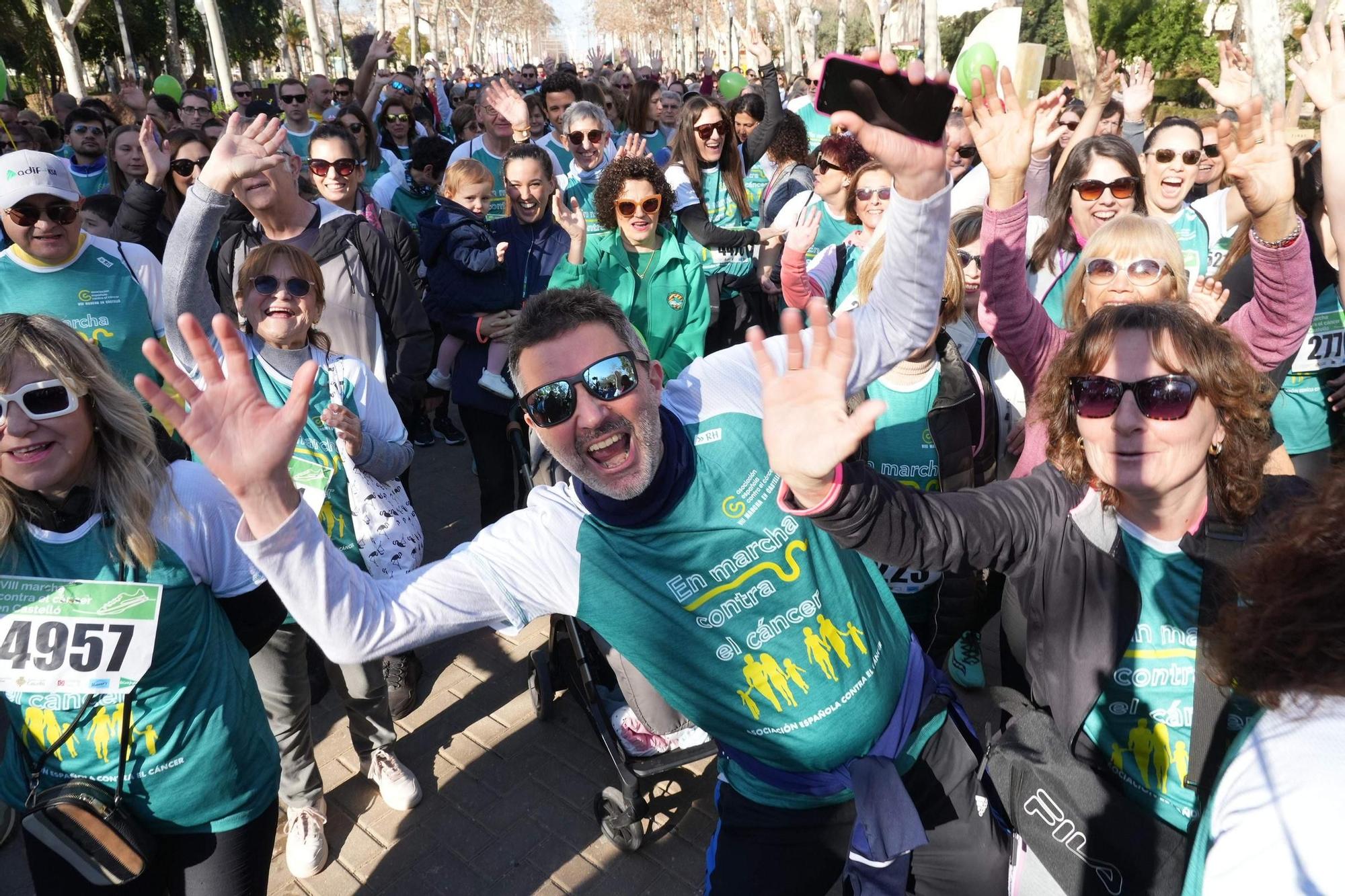 Galería I Búscate en nuestra macrogalería de fotos de la Marcha Contra el Cáncer de Castelló