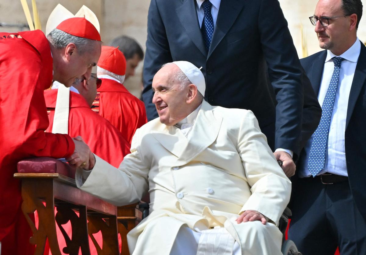 El Papa Francisco asiste a la Misa del Domingo de Ramos