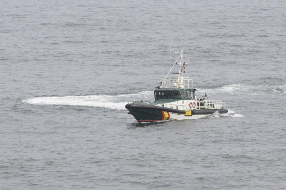 Buscan en Salinas y Arnao a una mujer que cayó al mar mientras pescaba de madrugada