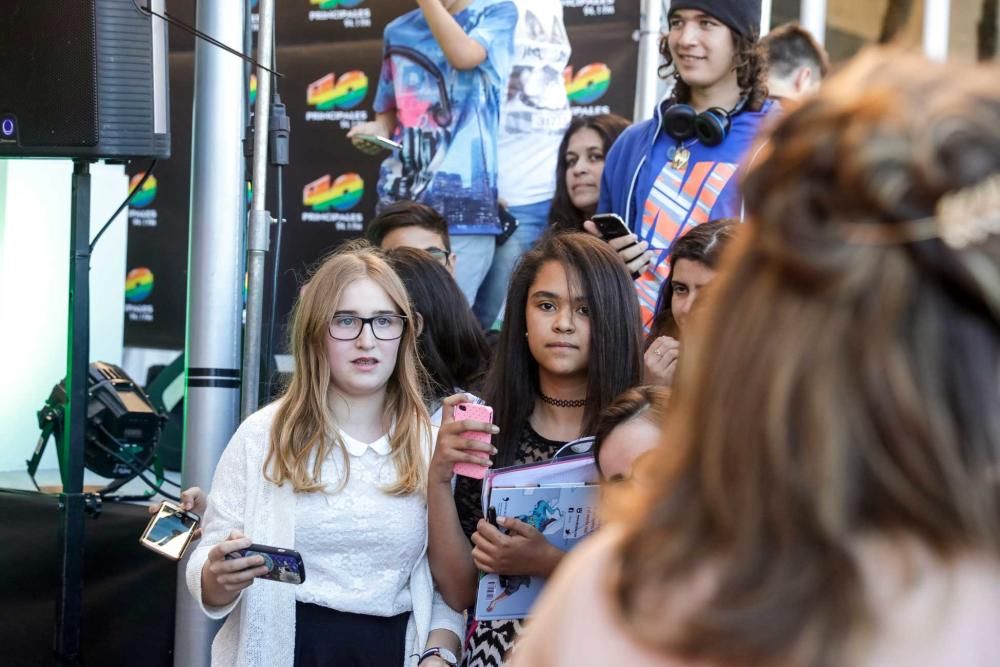 Hunderte jugendliche Youtuber feierten vor und im Auditorium ihre Idole