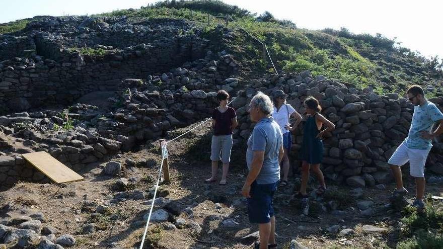 Yacimiento de O Facho, en donde se están llevando a cabo trabajos arqueológicos. // Gonzalo Núñez