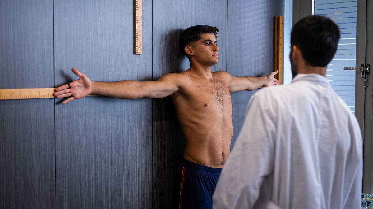 Primeras imágenes de los jugadores del primer equipo pasando la revisión médica