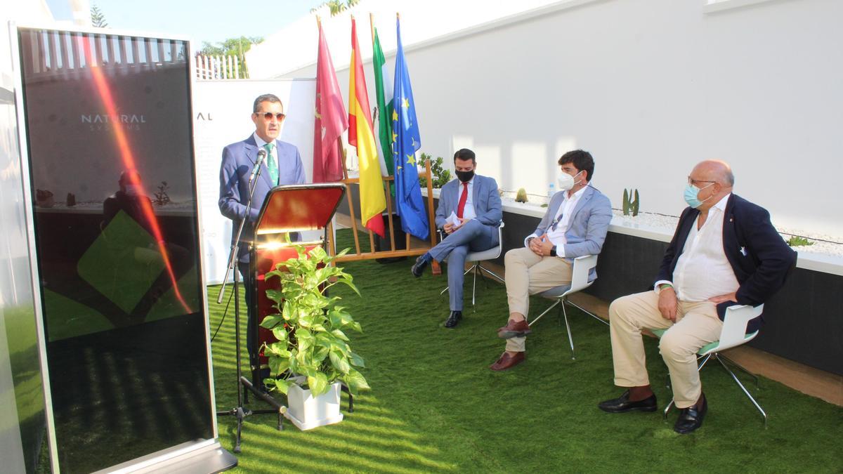 Francisco José Tato interviene ante José María Bellido, Manuel Salces y Jorge Fernández.