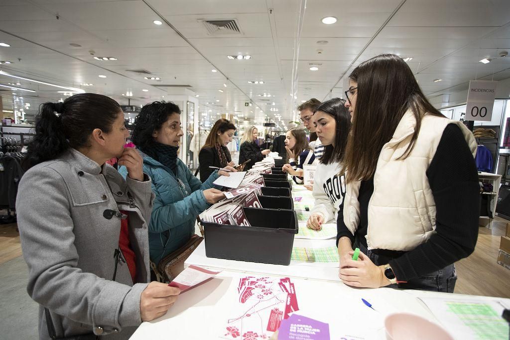 Entrega de dorsales para la Carrera e la Mujer este sábado