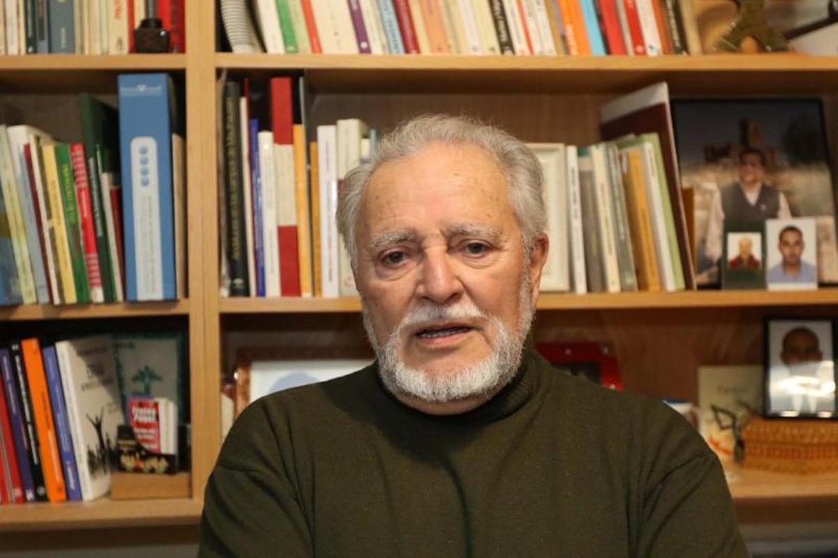 Julio Anguita: "Temple; si alguna vez hay que ponerse flamencos nos ponemos"