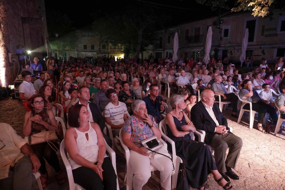 Aina Mulet, proclamada 'Hereva' de las fiestas de la Beata de Valldemossa