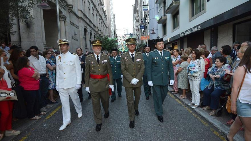 Es tradición que la Guardia Civil participe en la procesión de la Virgen Peregrina.