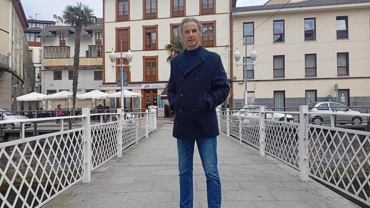 El relato de Tino Ron, un periodista luarqués al que se le cruzó el cáncer "en un momento especial":  "Me hizo conocerme más y tener otras prioridades"