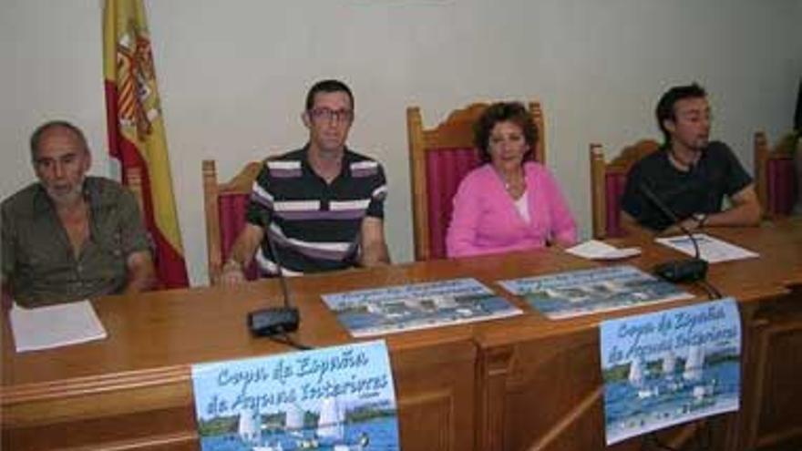 Campeonato de vela en el embalse de Borbollón