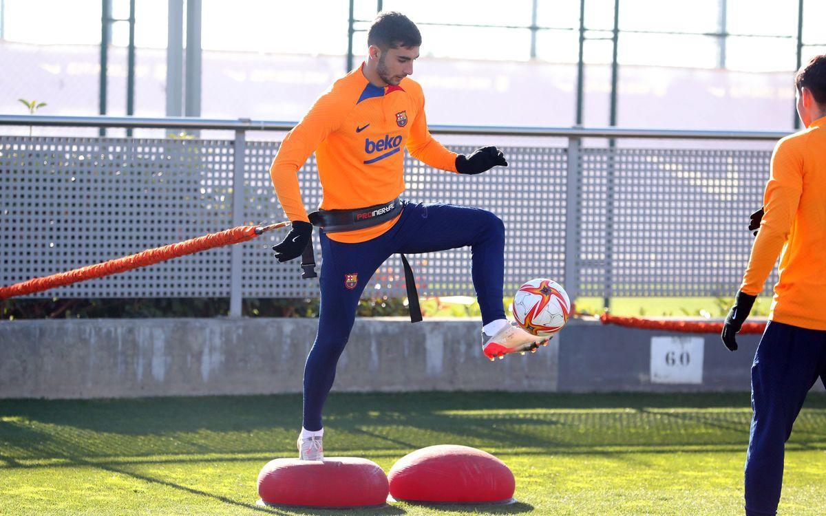 Ferran Torrres, en el entrenamiento del Barça en la ciudad deportiva de Sant Joan Despí.