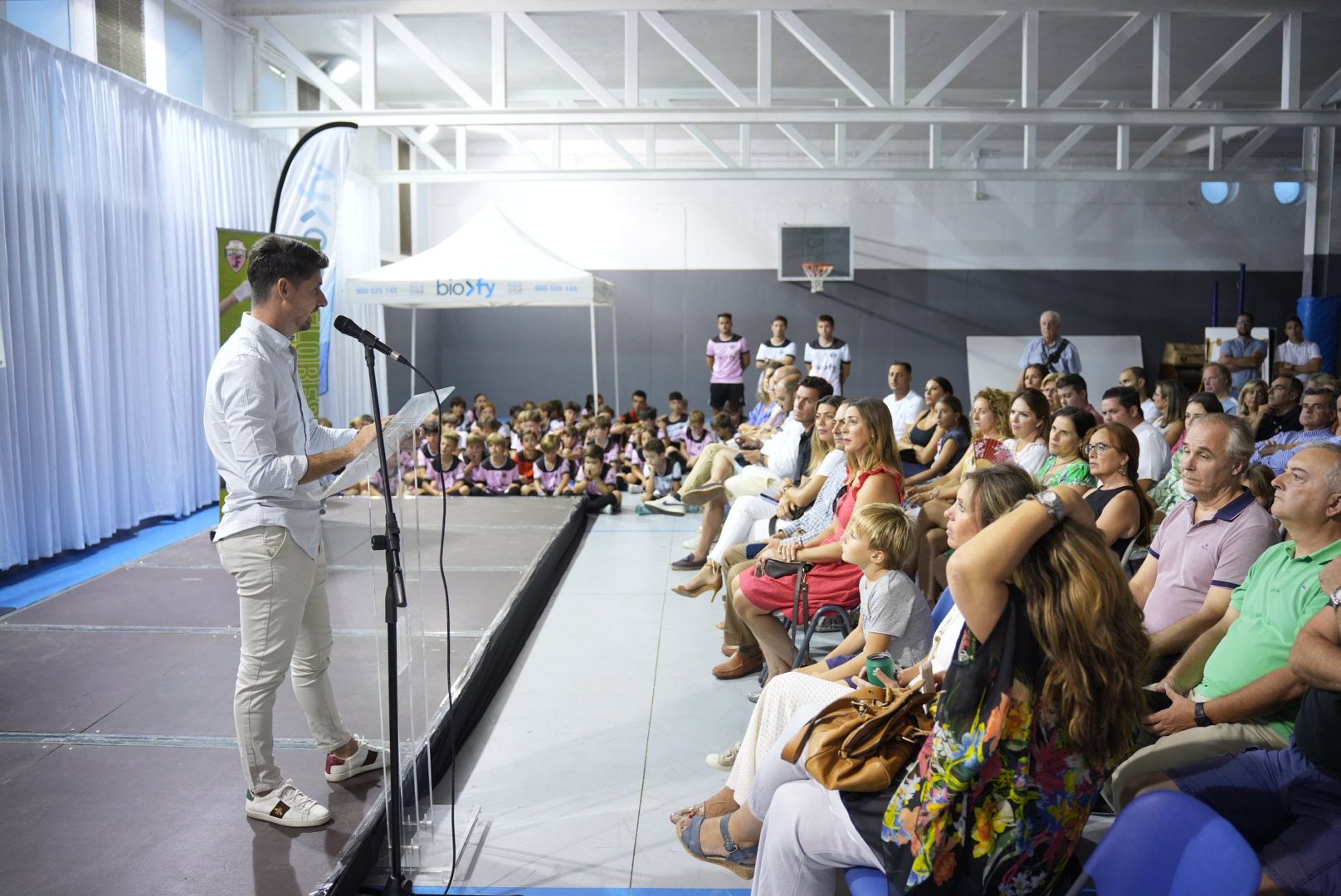 La Escuela de Fútbol Javi Flores da el pistoletazo de salida a su tercera edición