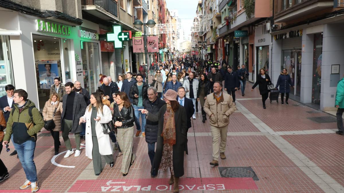 La calle Delicias de Zaragoza se convierte en un paseo comercial