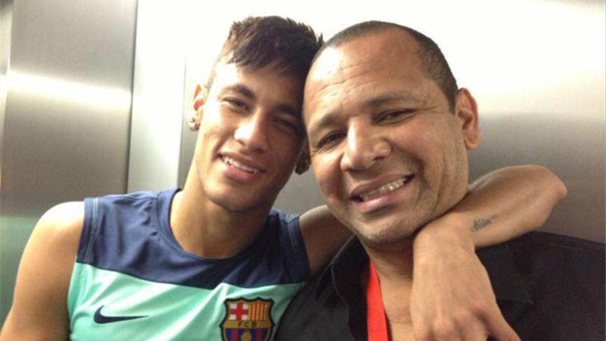 Neymar, junto a su padre