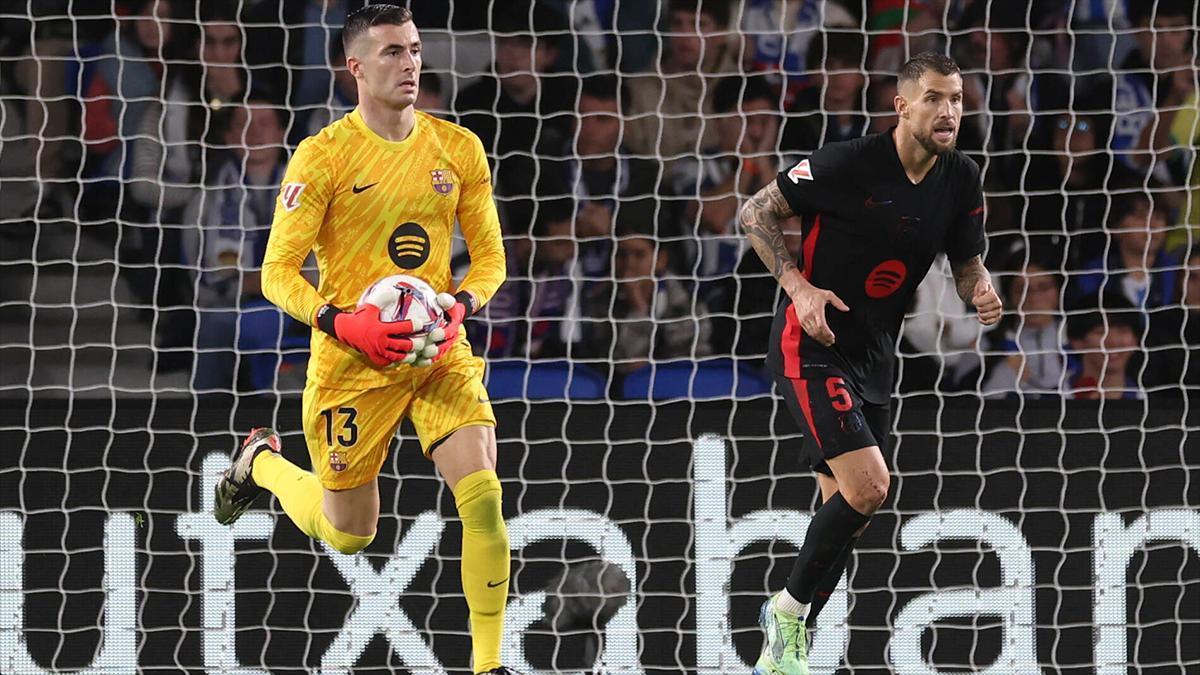 Iñaki Peña durante el partido frene a la Real Sociedad