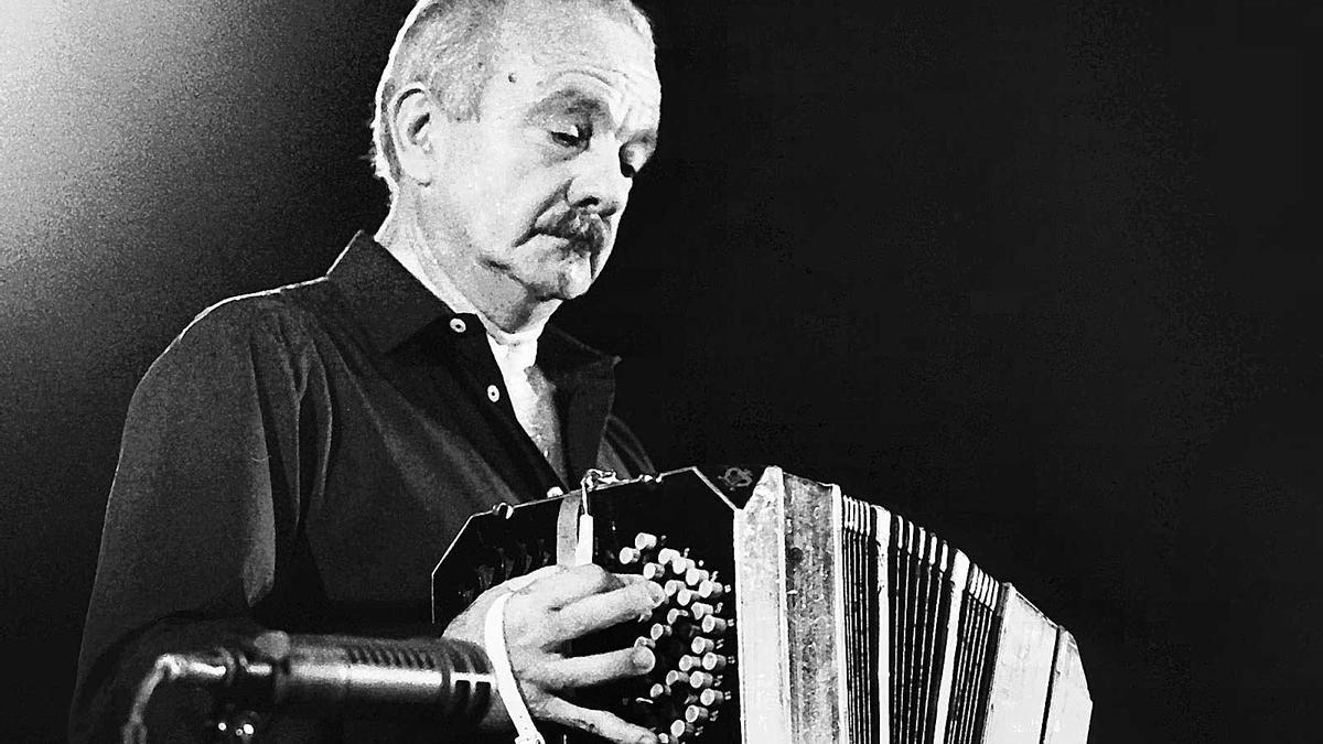 Astor Piazzolla, en una actuación en Palma.