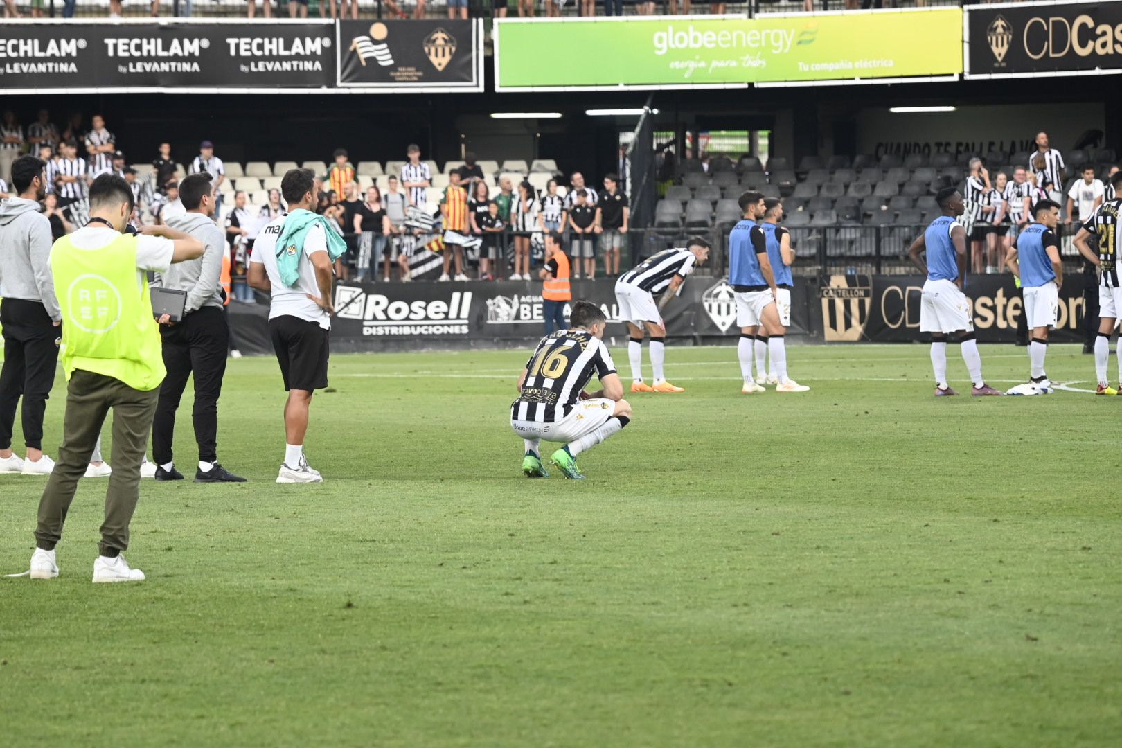 El empate en el Castellón-Alcorcón en un Castalia a reventar, en imágenes