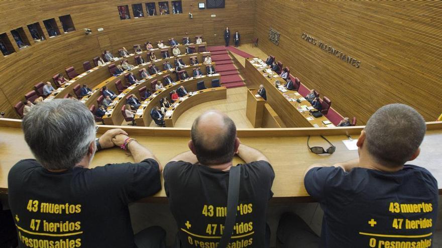 De cero a 13 responsables políticos en dos comisiones de investigación celebradas en diez años