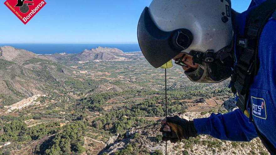 Rescatan a un senderista de 56 años lesionado en una pierna en el Cavall Verd de la Vall de Laguar