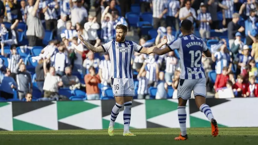 Gol de cabeza a quemarropa de Ćaleta-Car pone el 2-2