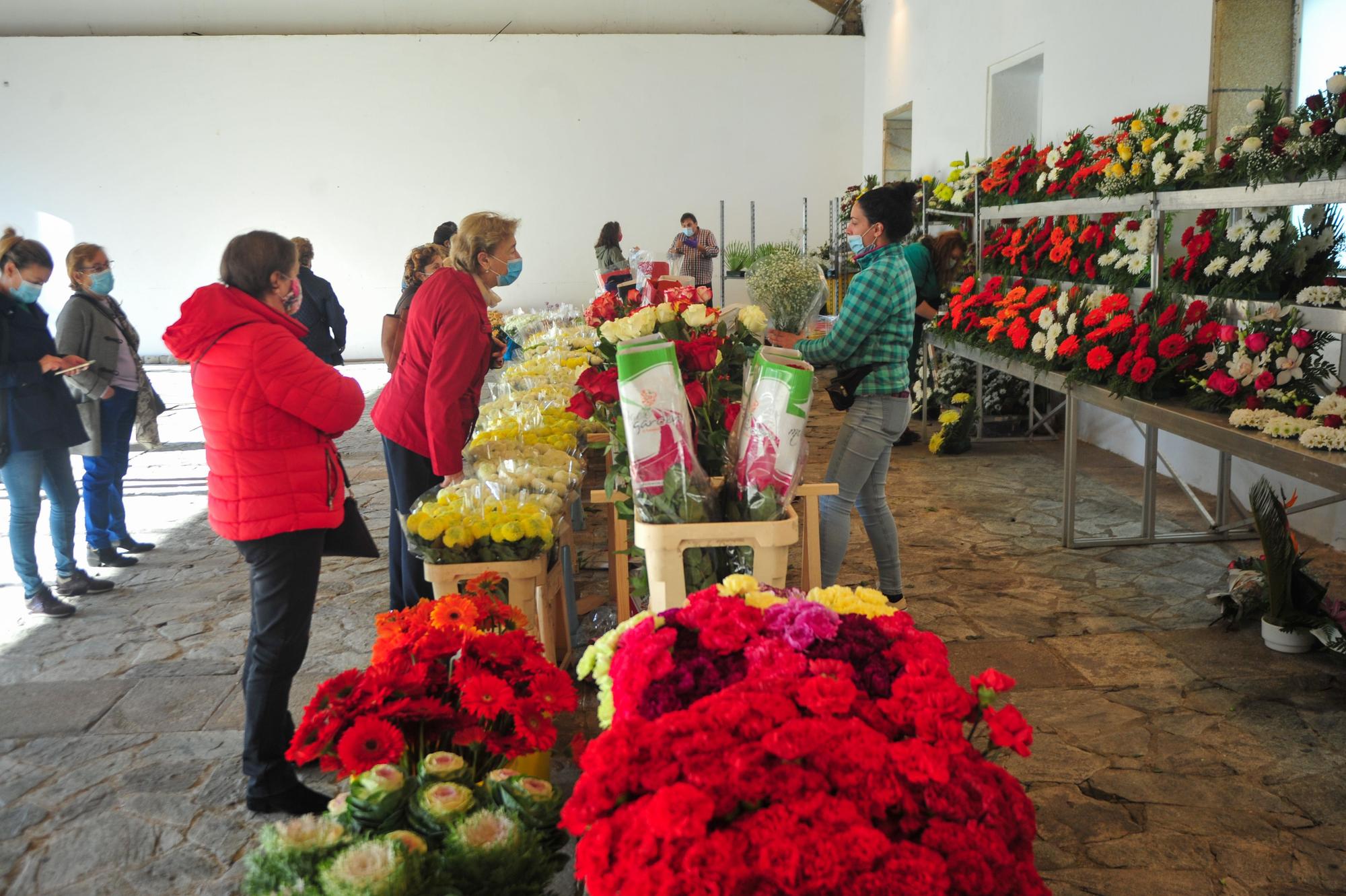 El Mercado das Flores en la Praza da Peixería.