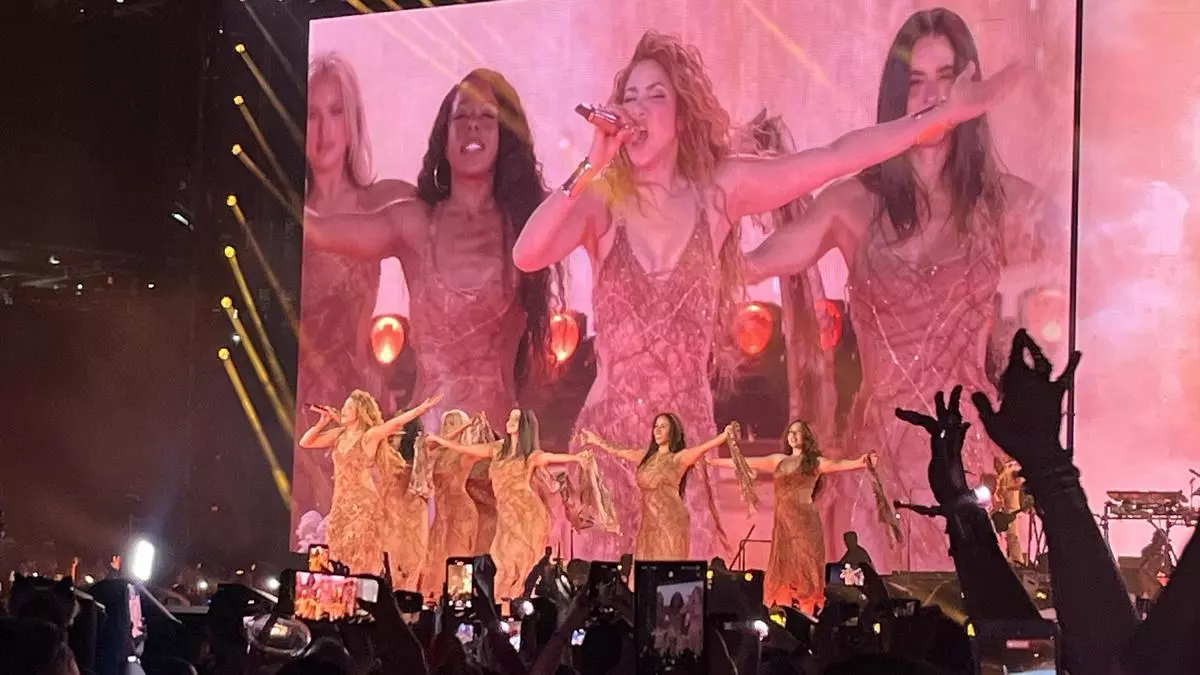 Investigan una exposici車n masiva al sarampi車n en un concierto de Shakira en Estados Unidos